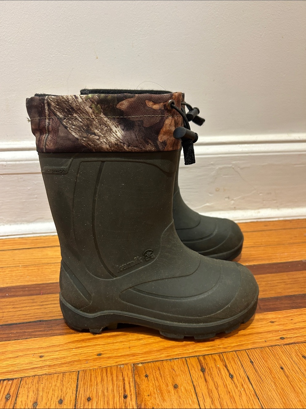 Kamik snow boots